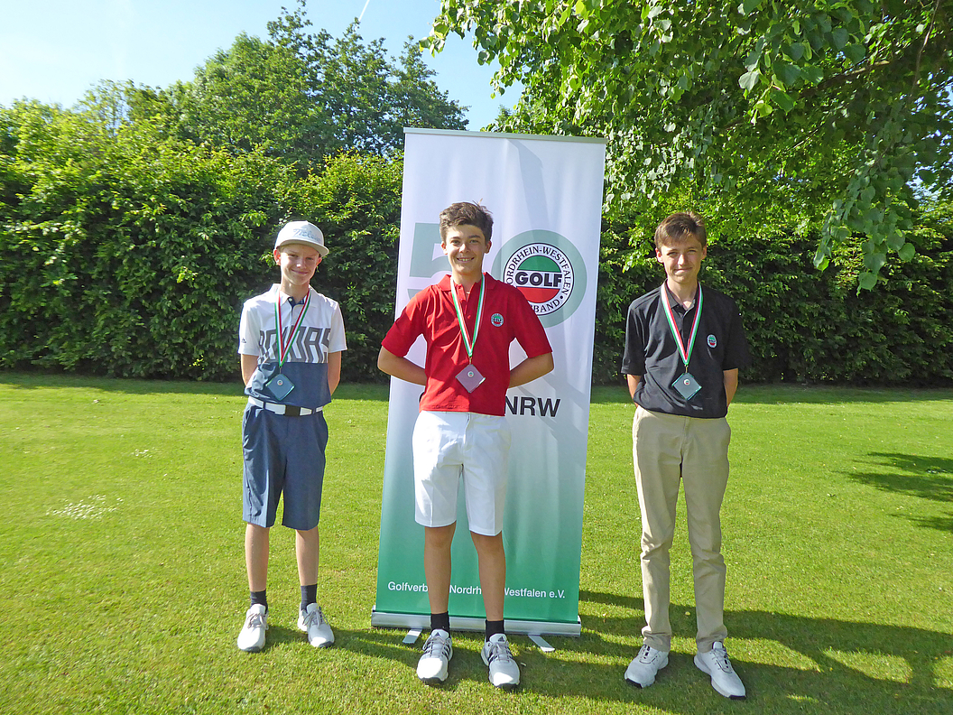 Das Podest der Jungen (v.l.n.r.): Friedrich Elliott, Leo Oberbeck und Luis Gudden