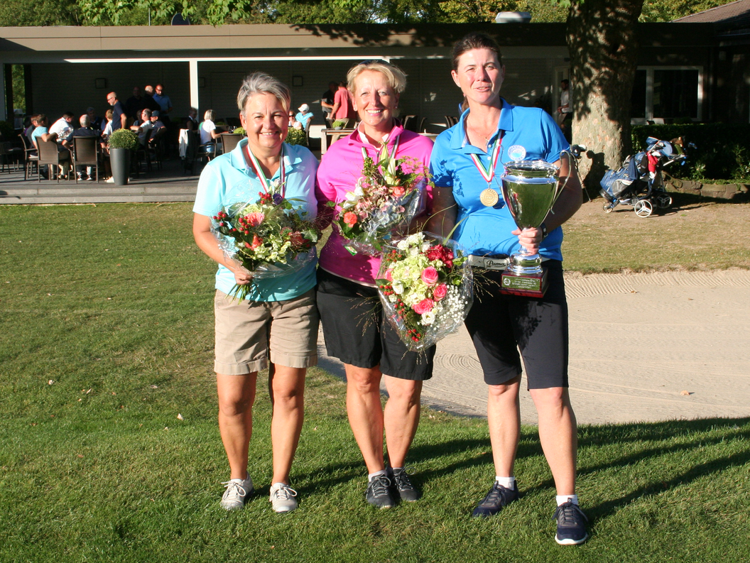 v. l. 3.Platz Frauke Rethmeier, 2. Platz Heike Werres, 1.Platz Gabi Dietrich