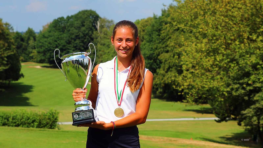 Die Meisterin Emilia von Glahn vom GC Hubbelrath (Foto: stebl)