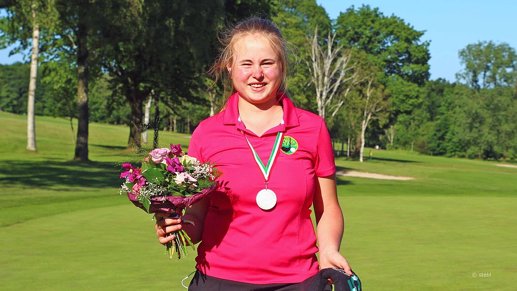 Greta Rietdorf (Düsseldorfer GC) gewinnt Silber (Foto: stebl)