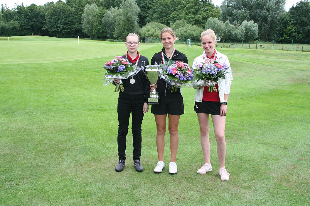 Plätze 1-3 Mädchen AK 14: Anna Hommel-Döring, Luisa Vogt, Franca Siebeneck