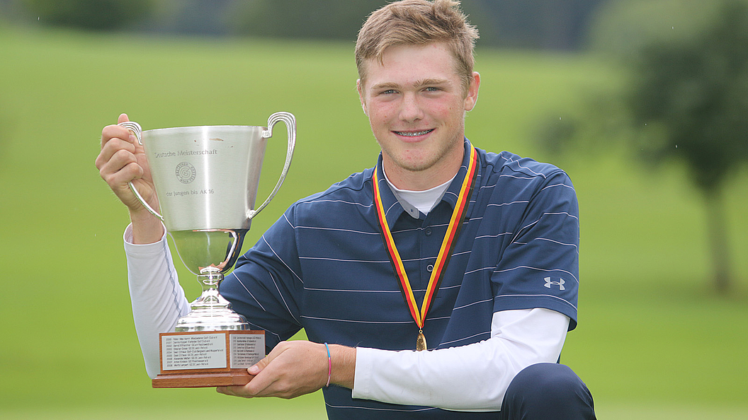 Tim Bertenbreiter holt den Titel der AK16 (Foto: DGV/Mat)